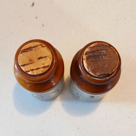 Two Small Vintage Ceramique de Beauce Canadian Pottery‎ Jars with Cork Stoppers - Picture 2 of 6